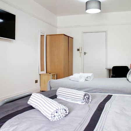 Large Studio Garden Flat On Golders Green Road Лондон Экстерьер фото